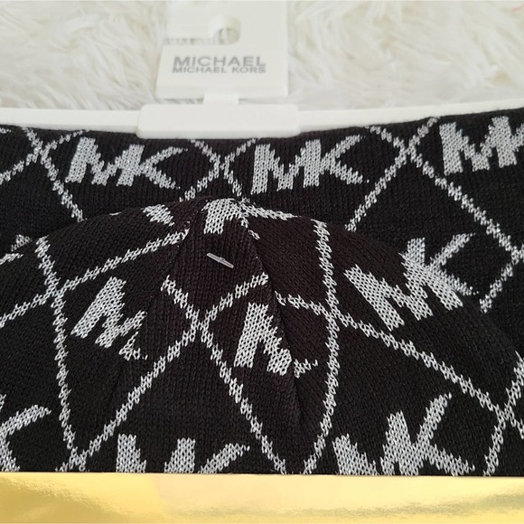 Michael Kors Black Diamond Metallic Logo Scarf Hat Set NWT - Picture 3 of 6